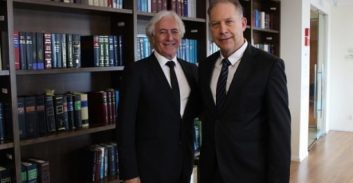 דרמה בקמפיין לראשות הלשכה: אילן בומבך חבר לציון אמיר