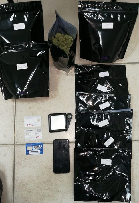 הקטין נעצר, ולאחר מכן נסחט