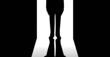 פרשה 1131: תיאוריית הגורילה ושני האקדחים ברצח שרון מזרחי (במבה)