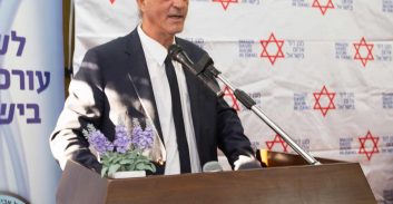 52 עורכי דין סיימו קורס חובשים של מד"א