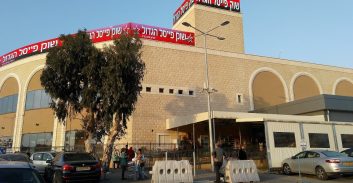 המשטרה: חצי מיליון שקל נשדדו בשוק פייסל בנהריה