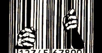 סוהר הנאשם בעבירות מין בעצורים מתבקש להעיד לטובת עצור שהתלונן נגדו