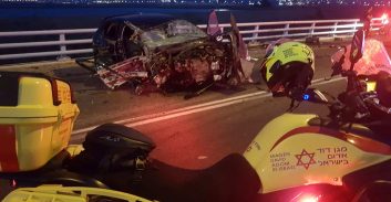 שני פצועים בתאונה בין משאית לרכב פרטי בכביש 772