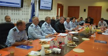 מ"מ המפכ"ל והשר לבט"פ על מחאת בני העדה האתיופית