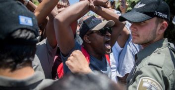 השופט אבנון ביטל הרשעת צעיר ממוצא אתיופי שתקף שוטר