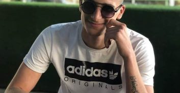 אור יהודה: דור בא, ודור הולך