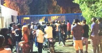 שדה קרב במשטרת זבולון – עימותים בין יס"מניקים למפגינים אתיופים הצרים על התחנה