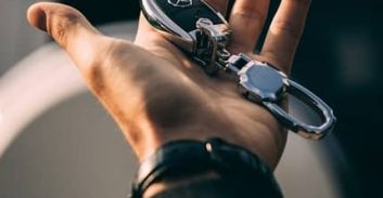 כתב אישום: התקינו GPS על רכבים ששכרו, ולאחר מכן ניסו לגנוב אותם