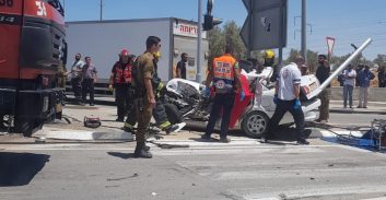 שני הרוגים בתאונת דרכים בין משאית לרכב בצומת טללים
