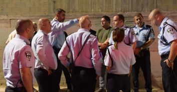 כתב אישום: בן דודו של הנרצח בכפר טייבה שבגליל החזיק שני אקדחים