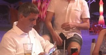 יוני ג'ורנו עשה את מציצים