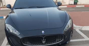 שוטר תנועה תפס נהג מזראטי עם מכשיר שמשבש מד מהירות