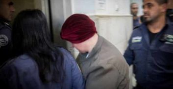 סופית: מלכה לייפר תוסגר לאוסטרליה