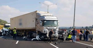 כביש 70: תאונה בין רכב למשאית- 4 פצועים- אחד מהם קשה