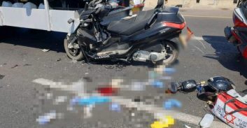 כביש 412: רוכב אופנוע נפצע קשה מפגיעת משאית