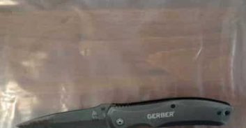 צעיר ניסה לתקוף שוטר שנטרל אותו בירי