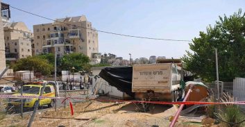 פצוע באורח בינוני ממשאית התדרדרה לעבר גן ילדים- בנס לא היו נפגעים נוספים