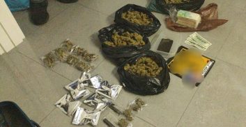 כמות אדירה של מריחואנה וחשיש בדירה בבת-ים