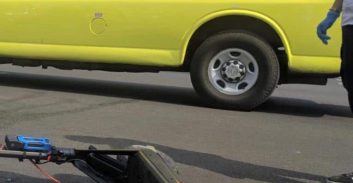 ת"א: רוכב קורקינט חשמלי נפצע קשה מפגיעת רכב