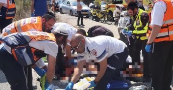 שני רוכבי אופנוע נפצעו קשה בצפת