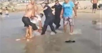 שניים מהנאשמים בתקיפת נצ"מ במשטרה שוחררו בשל מחדלי חקירה