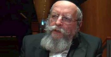 הדרת נשים או פמיניזם רדיקאלי אלים?