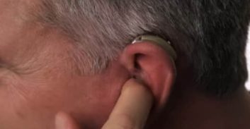 בימ"ש על אסיר שמחכה למכשירי שמיעה שלוש שנים: "אוי לאוזניים שכך שומעות"