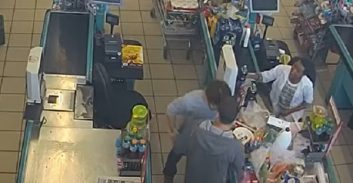 ביטול הרשעה לנאשם שנגח בעובד סופרמרקט ו"פתח לו את הראש"