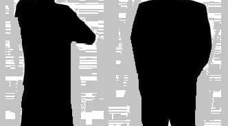 חשד: בעל עסק הותקף, נשדד, נסחט באיומים ורכביו הוצתו