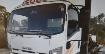 צעיר נעצר בחשד לגניבת משאית ובובקאט מאזור התעשייה בחדרה