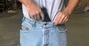 אישום: מאבטח בית ספר ירה באדם אחר באמצע העבודה, וברח לרמאללה