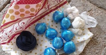 יפו: כ-2,200 מנות קוקאין והרואין נתפסו ברשותו של מוכר למשטרה