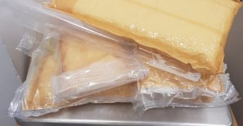 ארבעה תאילנדים ולטבי נאשמים בייבוא כשני ק"ג קריסטל-מת'