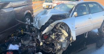 אישה בת 49 נהרגה בתאונה בין שלושה כלי רכב