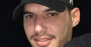 "יש לך עד מחר להכין לי מאה אלף. אם לא אני שורף אותך"