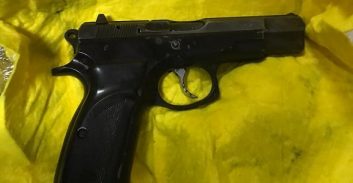 מוכר למשטרה נסע 200 קמ"ש נגד כיוון התנועה ועם אקדח בבגאז'