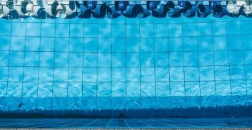 מפוקח מין זייף מסמכים ועבד כמפעיל בריכה בבית חולים בניגוד לצו פיקוח