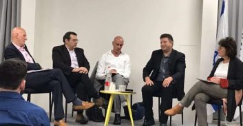 יום עיון על חילוטים עם השופט אבנון