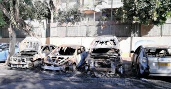 לאחר סדרת הצתות רכבים בכפ"ס, חשד להצתת רכב בהוד השרון