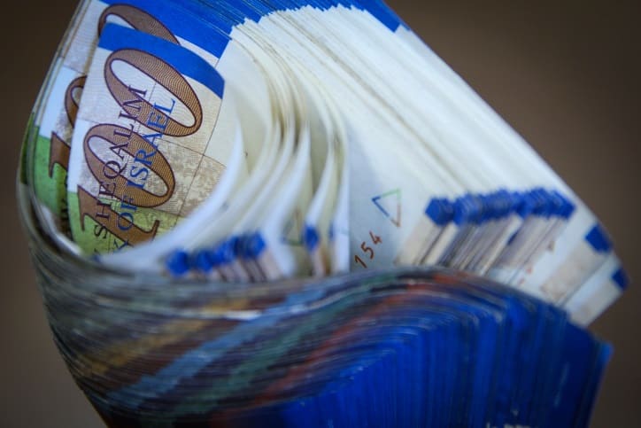 מזומן כסף שטרות