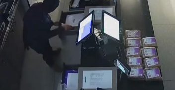 פוסטה TV: צפו בפורץ הסדרתי לבתי עסק בפרדס חנה