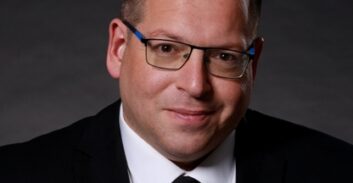 עו"ד בסרגליק נכנס לייצוג בפרשת תיאום המכרז בין הקבלנים יצחקי ודמרי