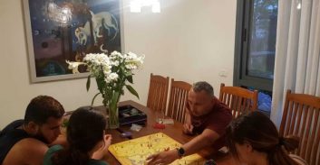 פוסטה והסגר – עו"ד לימור רוט חזן: אם אין לי שליטה על זה – אני הולכת ליהנות מזה