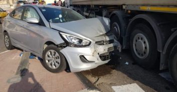 3 חודשי פסילה לעובדת בגוף ביטחוני שלא צייתה לתמרור עצור והתנגשה במשאית