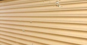 ירי ומטען כנגד רכושו של סגן מפקד כלא רימונים