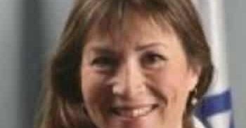 נזיפה חמורה לשופטת לארי-בבלי שהציעה סוכריית מנטוס לרב ברלנד 