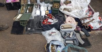 צפו בסרטון: כתב אישום על החזקת אלפי כדורי תחמושת במערה בצפון