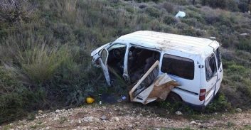 אישום: נהג הסעות גרם למותו של נוסע ופצע שישה נוסעים נוספים