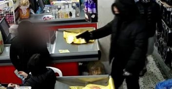 העליון ביטל איזוק אלקטרוני לשודד שנורה על ידי בעל סופרמרקט