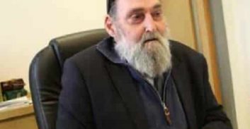 מנהל מחלקת ייבוא ברבנות נאשם בקבלת שוחד: כסף ויחסים אינטימיים